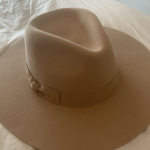 Urban Outfitters Wool Hat - Picture 2 of 4